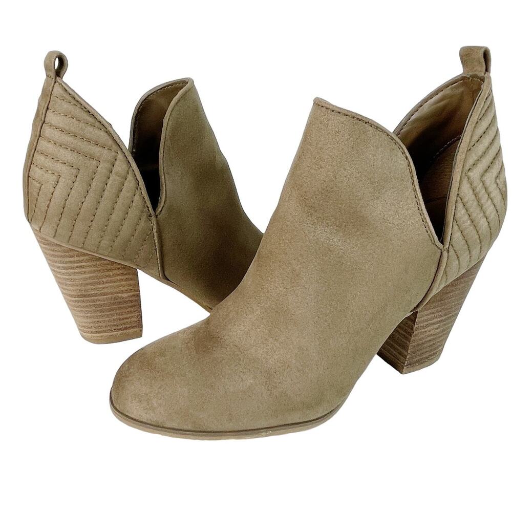 Carlos Santana Rouen Quilted Block Heel Faux Suede Ankle Booties Tan Brown 7.5M